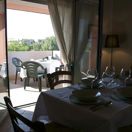 Mosaico 公寓式酒店 拉文纳